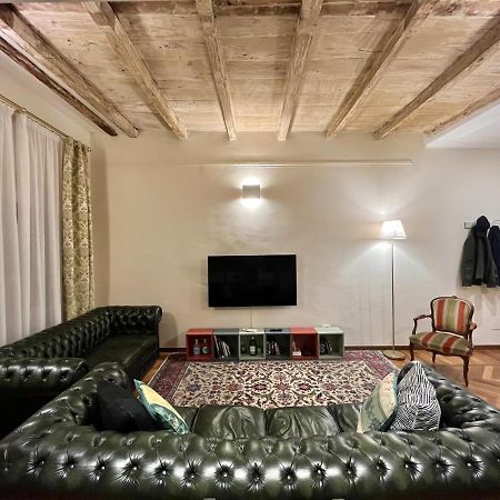 Lovely 1 Bedroom Apartment Nearby Piazza Maggiore ボローニャ エクステリア 写真
