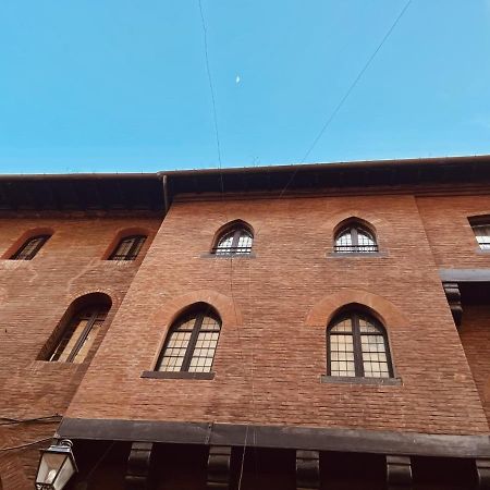 Lovely 1 Bedroom Apartment Nearby Piazza Maggiore ボローニャ エクステリア 写真